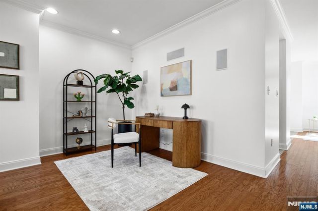 373 Kingston Court 373, West New York, NJ 07093