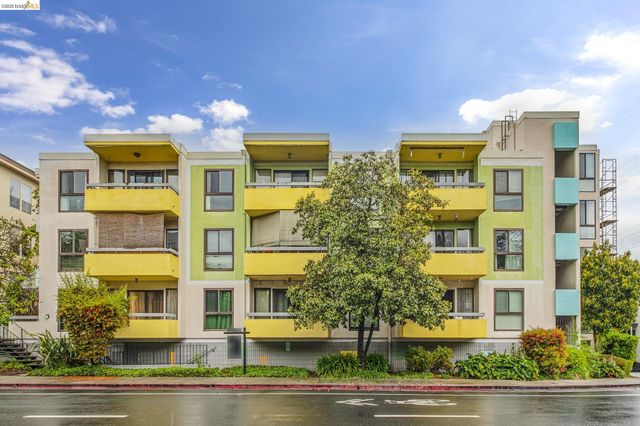 651 Oakland Ave 1F, Oakland, CA 94611