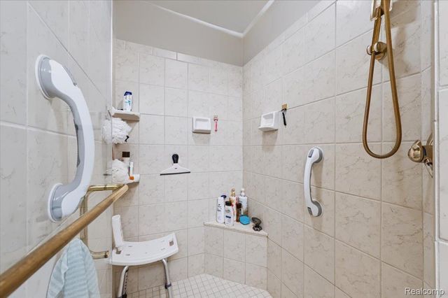 8818 Morning Mist Drive, Independence Charter Township, MI 48348