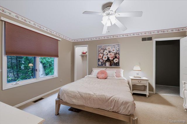 8818 Morning Mist Drive, Independence Charter Township, MI 48348