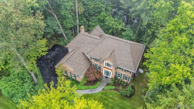 8818 Morning Mist Drive, Independence Charter Township, MI 48348
