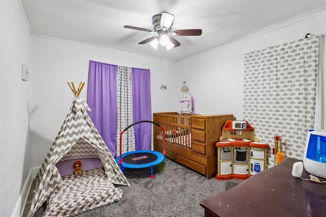 704 E Euclid Avenue, Des Moines, IA 50316