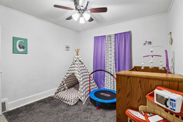 704 E Euclid Avenue, Des Moines, IA 50316