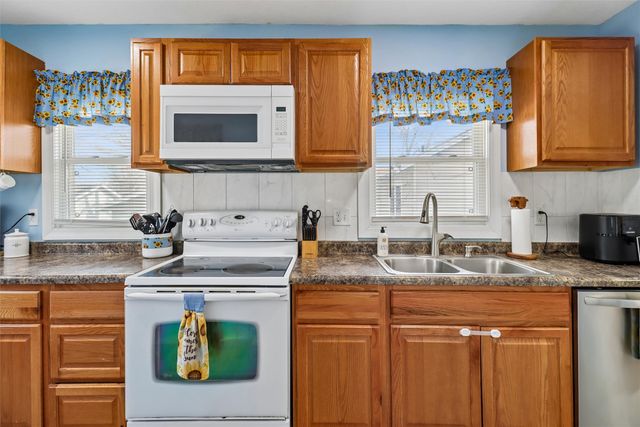 704 E Euclid Avenue, Des Moines, IA 50316