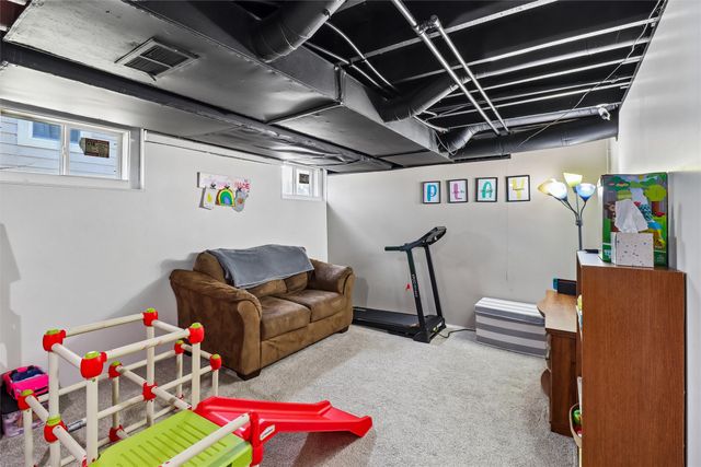 704 E Euclid Avenue, Des Moines, IA 50316