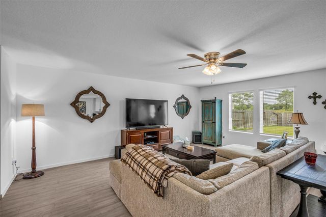 28906 Texas Plains Drive, Hockley, TX 77447