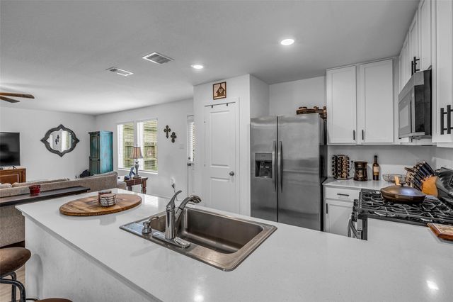28906 Texas Plains Drive, Hockley, TX 77447