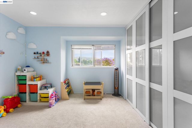 37946 Bright Cmn, Fremont, CA 94536