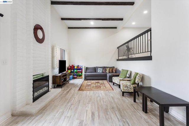 37946 Bright Cmn, Fremont, CA 94536