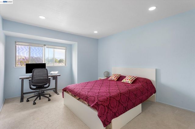 37946 Bright Cmn, Fremont, CA 94536