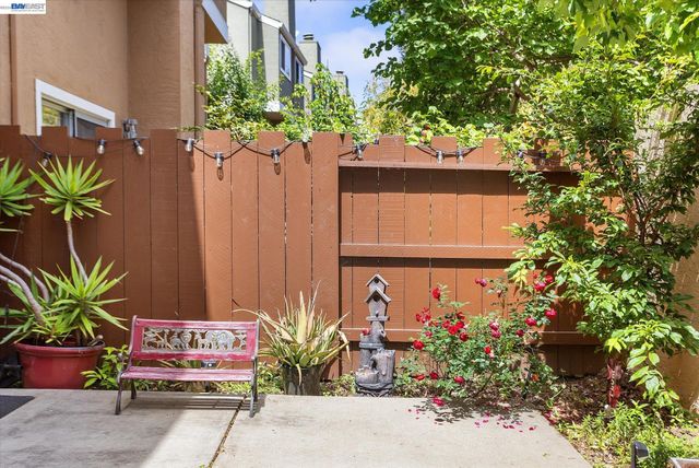 37946 Bright Cmn, Fremont, CA 94536