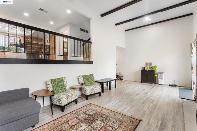 37946 Bright Cmn, Fremont, CA 94536