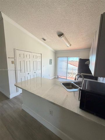 3375 W 76th St 211, Hialeah, FL 33018