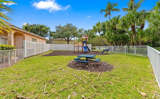 121 Prestige Drive, Royal Palm Beach, FL 33411