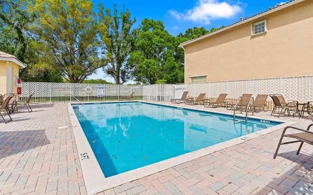 121 Prestige Drive, Royal Palm Beach, FL 33411