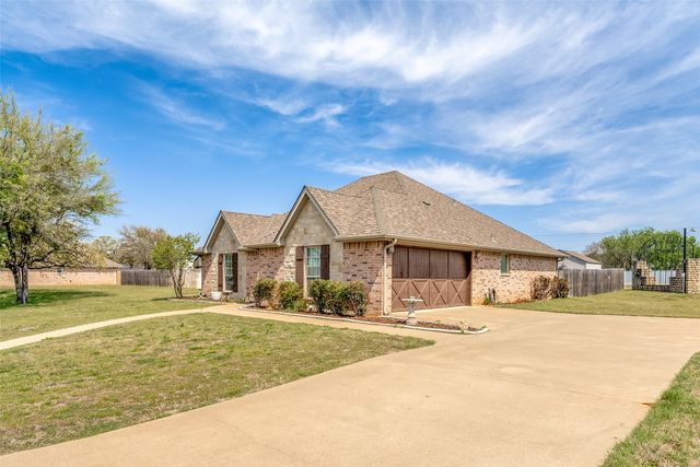 3901 Bonita Court, Granbury, TX 76049