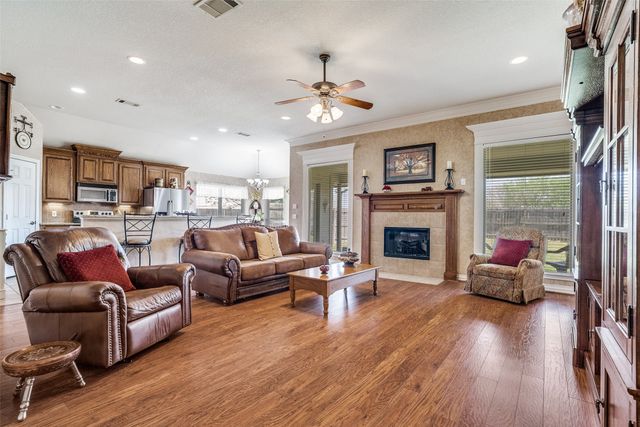3901 Bonita Court, Granbury, TX 76049