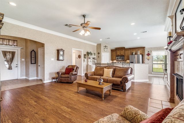 3901 Bonita Court, Granbury, TX 76049
