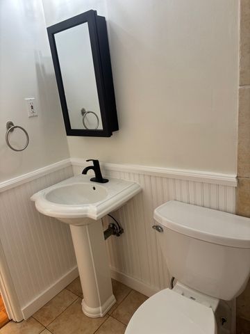 298 Commercial St 22, Braintree, MA 02184