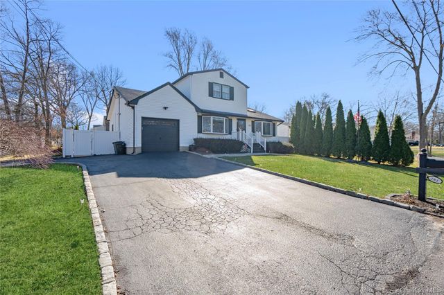 281 Breeze Avenue, Ronkonkoma, NY 11779