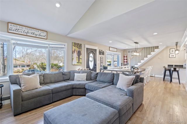 281 Breeze Avenue, Ronkonkoma, NY 11779