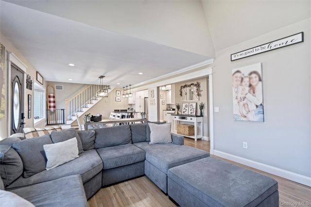 281 Breeze Avenue, Ronkonkoma, NY 11779