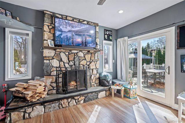 281 Breeze Avenue, Ronkonkoma, NY 11779