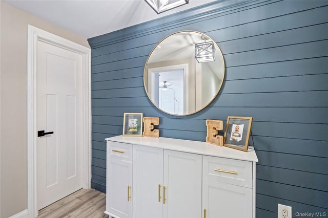 281 Breeze Avenue, Ronkonkoma, NY 11779