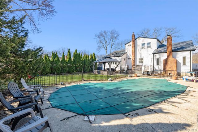 281 Breeze Avenue, Ronkonkoma, NY 11779