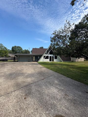 415 Shirleen Drive, Pasadena, TX 77586