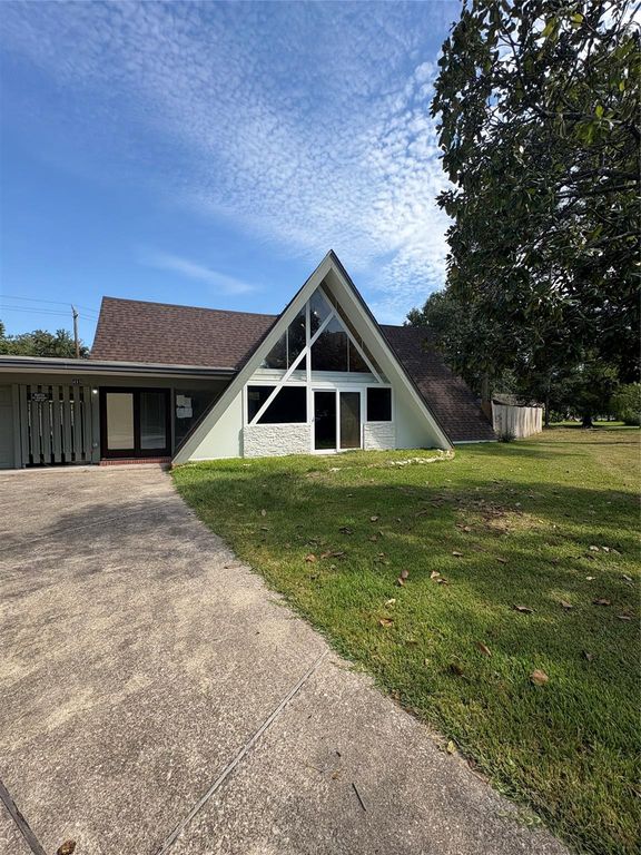 415 Shirleen Drive, Pasadena, TX 77586