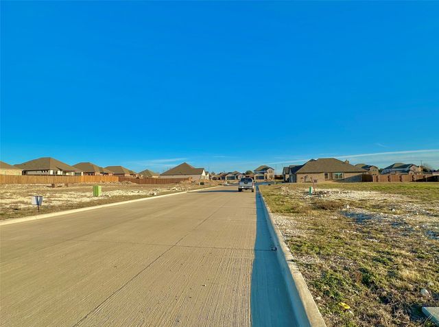 703 Broken Bow Lane, Cleburne, TX 76033