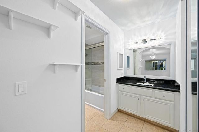 9939 Erma Rd 101, San Diego, CA 92131