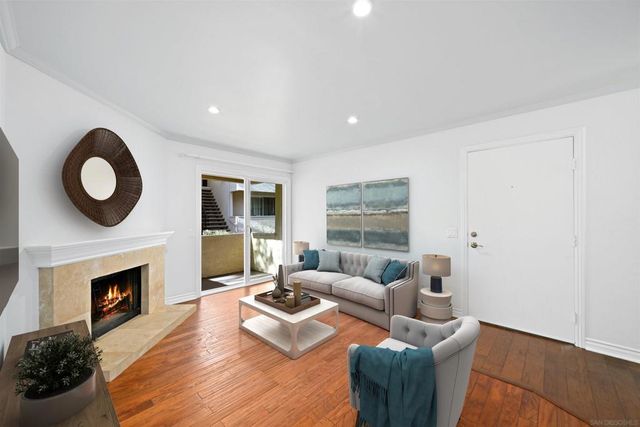 9939 Erma Rd 101, San Diego, CA 92131