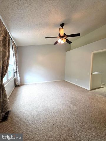 6626 CYPRESS POINT RD, Alexandria, VA 22312