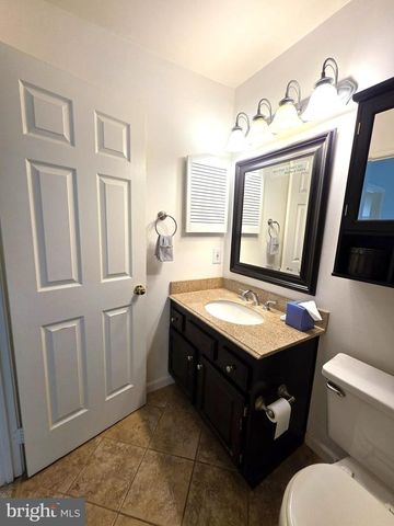 6626 CYPRESS POINT RD, Alexandria, VA 22312