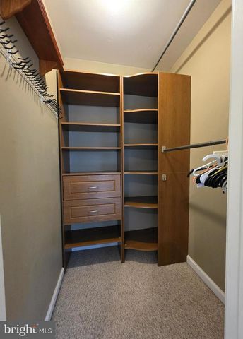 6626 CYPRESS POINT RD, Alexandria, VA 22312