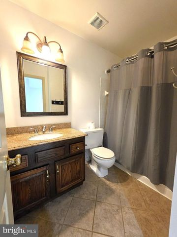 6626 CYPRESS POINT RD, Alexandria, VA 22312