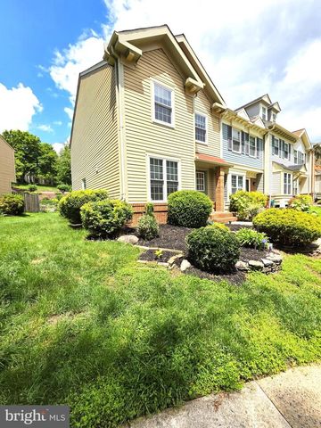 6626 CYPRESS POINT RD, Alexandria, VA 22312