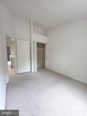 6626 CYPRESS POINT RD, Alexandria, VA 22312
