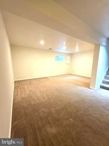 6626 CYPRESS POINT RD, Alexandria, VA 22312