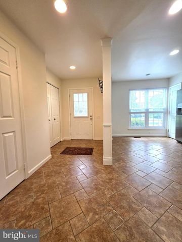 6626 CYPRESS POINT RD, Alexandria, VA 22312