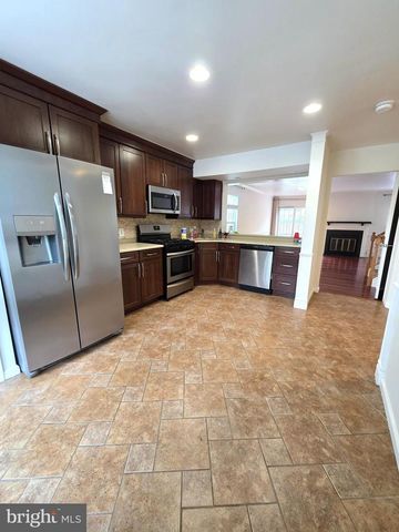 6626 CYPRESS POINT RD, Alexandria, VA 22312