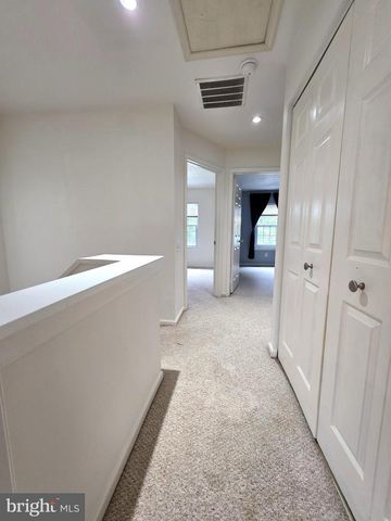 6626 CYPRESS POINT RD, Alexandria, VA 22312