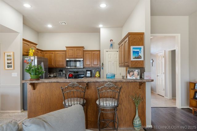 10730 E 120th Court N, Collinsville, OK 74021