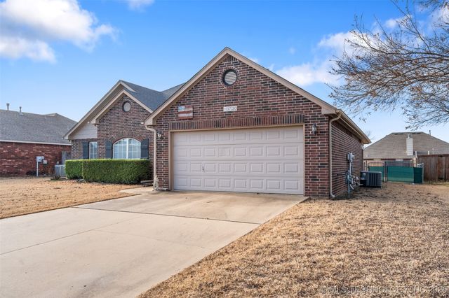 10730 E 120th Court N, Collinsville, OK 74021