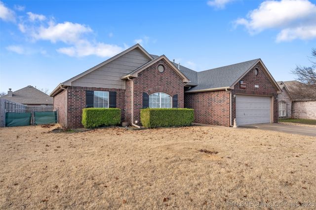10730 E 120th Court N, Collinsville, OK 74021