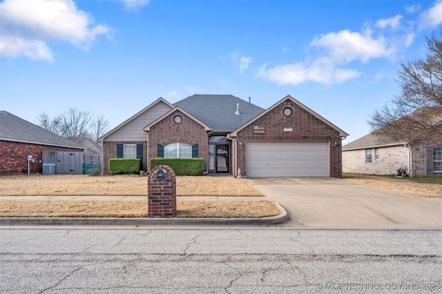 10730 E 120th Court N, Collinsville, OK 74021