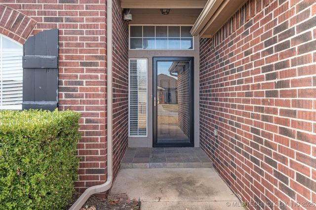 10730 E 120th Court N, Collinsville, OK 74021