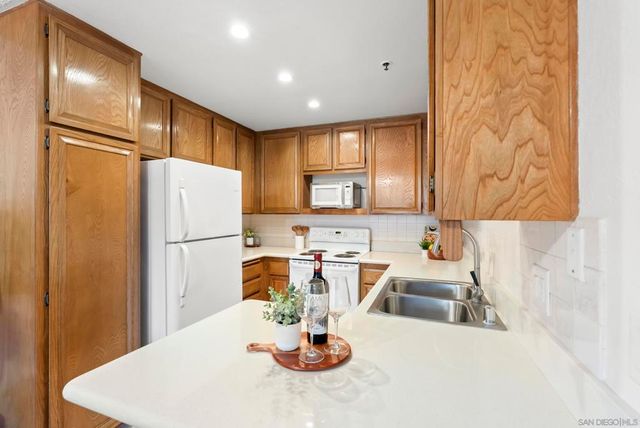 5745 Friars Rd 81, San Diego, CA 92110